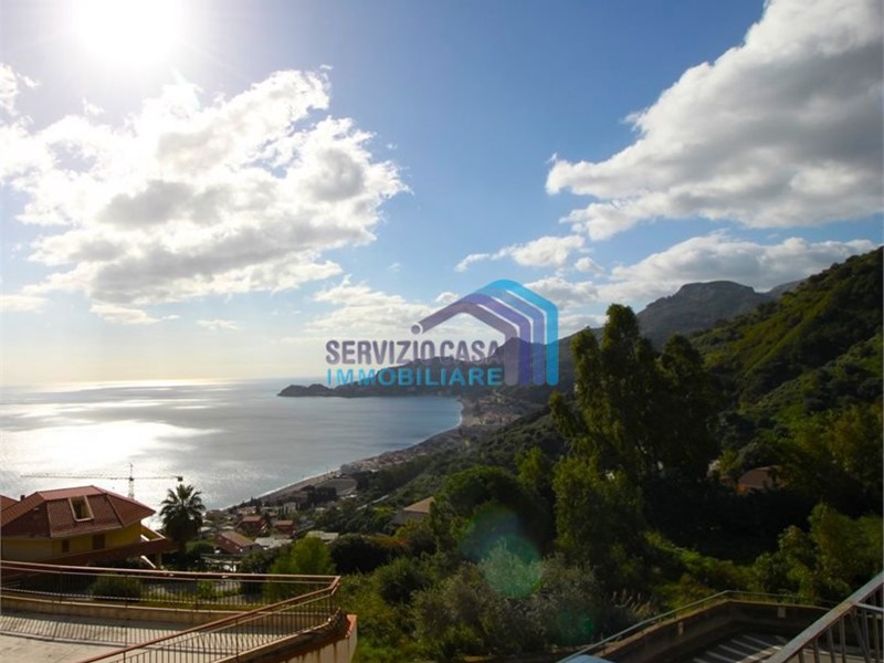 Trilocale in Vendita a Letojanni, 88'000€, 50 m²