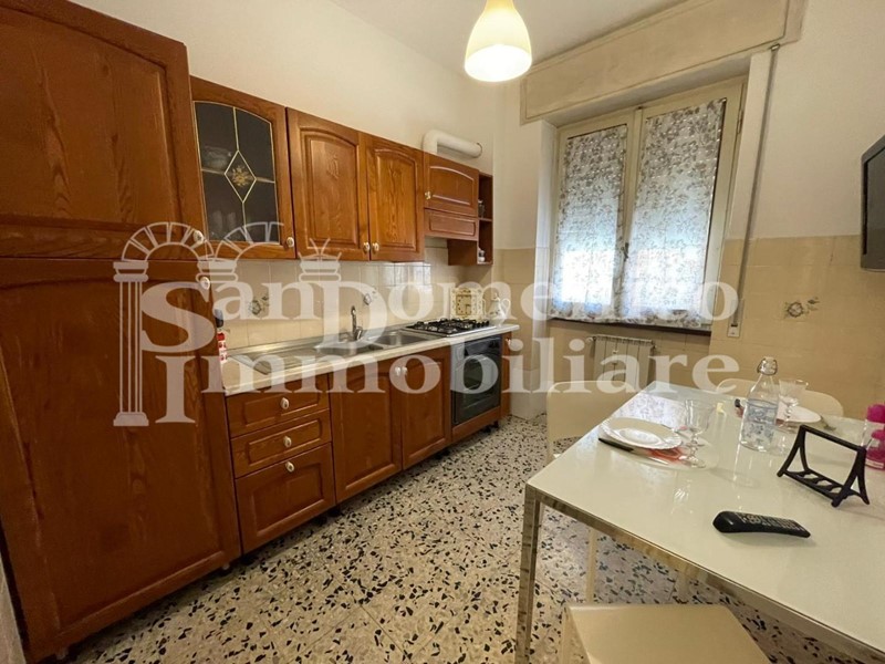 Appartamento in Affitto a Pisa, 1'300€, 110 m², arredato