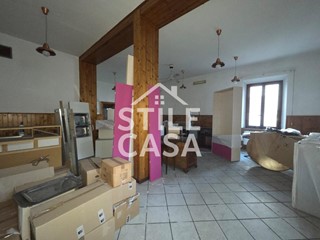 Immobile commerciale in Vendita a Altopascio, 135'000&euro;, 170 m²