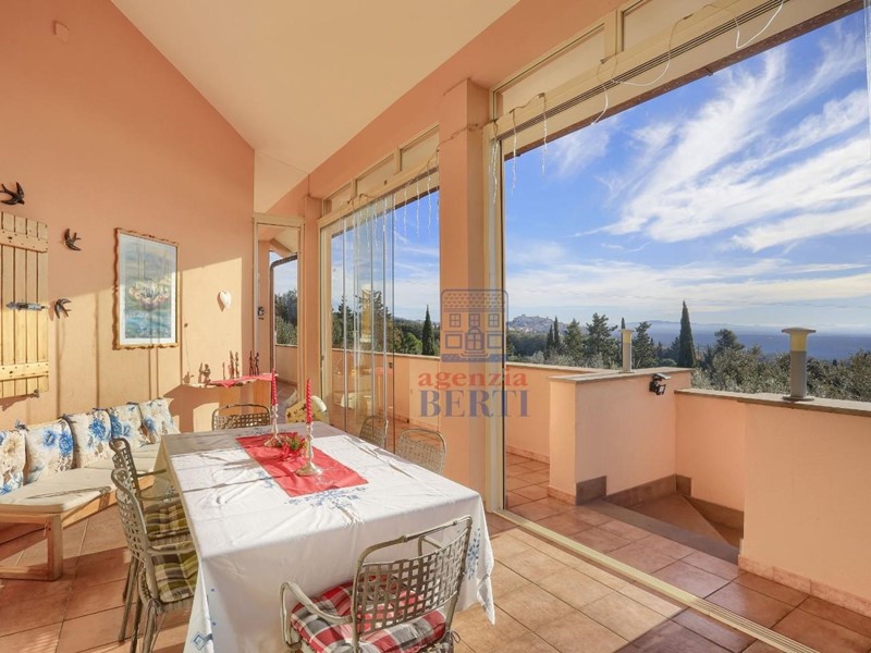 Villa in Vendita a Rosignano Marittimo, 750'000&euro;, 240 m²