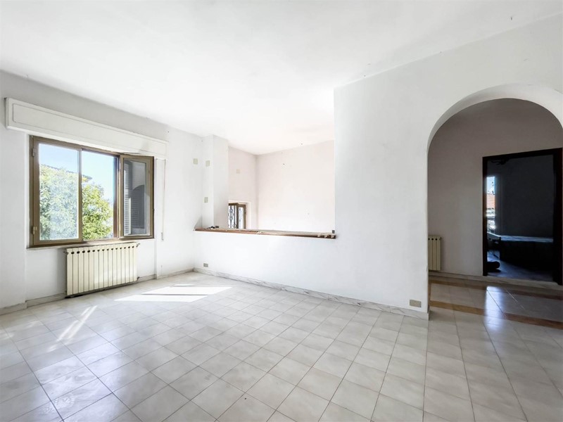 Quadrilocale in Vendita a Sarzana, zona Santa Caterina, 160'000€, 100 m²