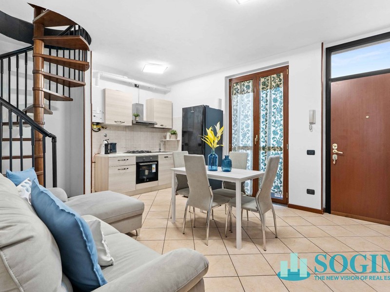 Bilocale in Vendita a Lesmo, 115'000&euro;, 65 m²