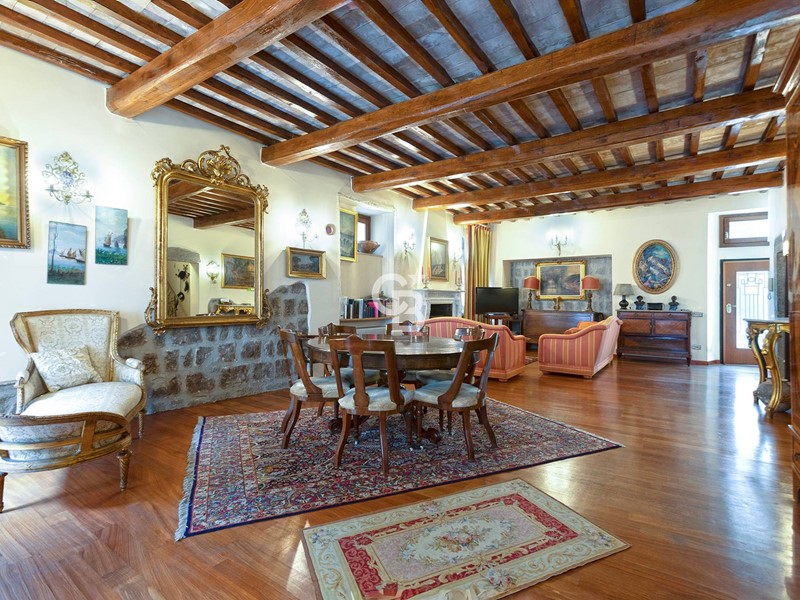 Appartamento in Vendita a Viterbo, 179'000€, 170 m²
