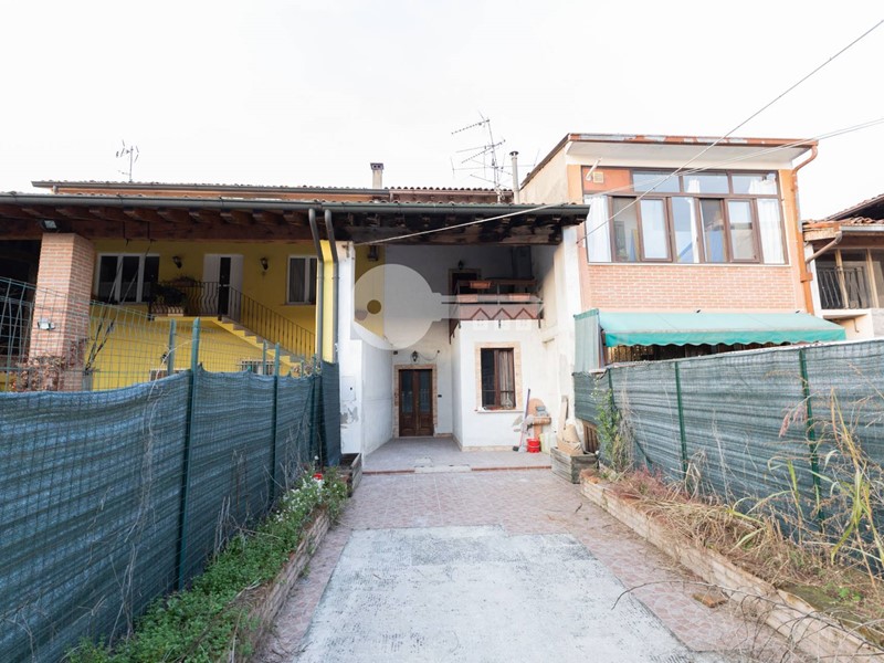 Casa Indipendente in Vendita a Cigole, 100'000&euro;, 195 m²
