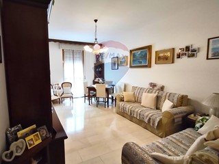 Quadrilocale in Vendita a Sannazzaro de' Burgondi, 75'000&euro;, 130 m²