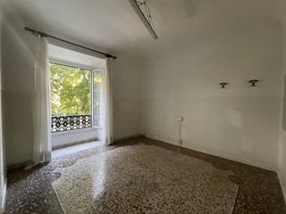 Quadrilocale in Vendita a Savona, 135'000€, 100 m²