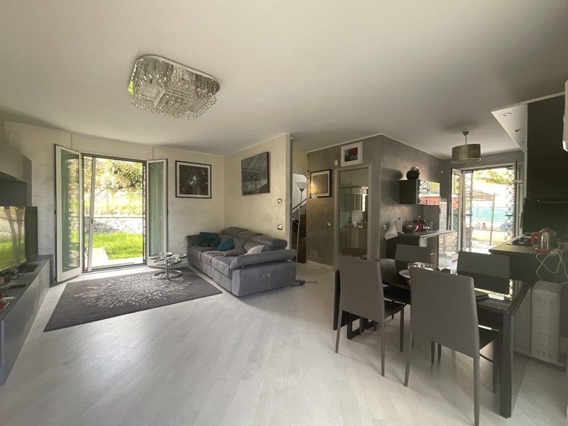 Villetta a schiera in Affitto a Albisola Superiore, 1'500&euro;, 160 m²