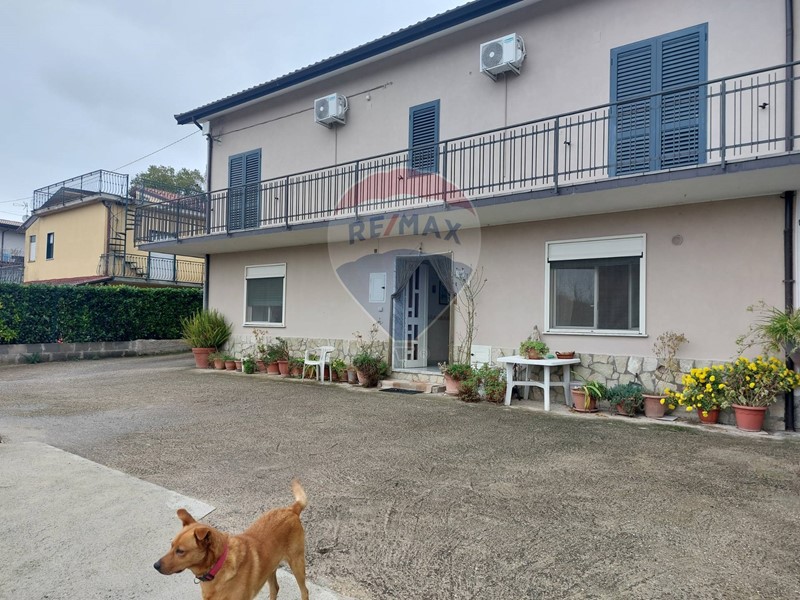 Casa Semi Indipendente in Vendita a San Leucio del Sannio, 63'000&euro;, 95 m²