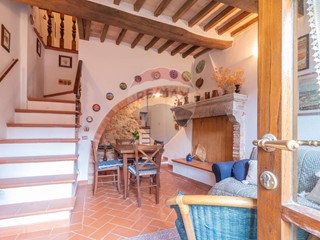 Bilocale in Vendita a Semproniano, 70'000&euro;, 58 m²