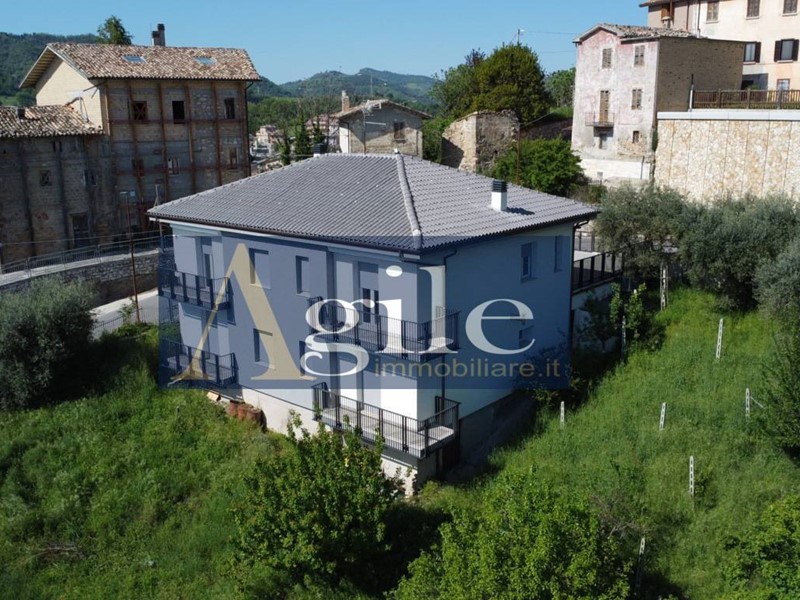 Appartamento in Vendita a Venarotta, 95'000&euro;, 161 m²