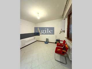 Bilocale in Vendita a Ascoli Piceno, 80'000€, 50 m²
