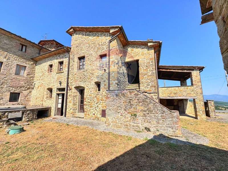 Casa Semi Indipendente in Vendita a Monte Santa Maria Tiberina, 280'000&euro;, 250 m²