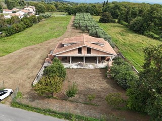 Terreno edificabile in Vendita a Cave, 350'000€, 15152 m²