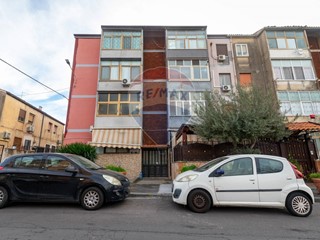 Trilocale in Vendita a Catania, 70'000€, 70 m²