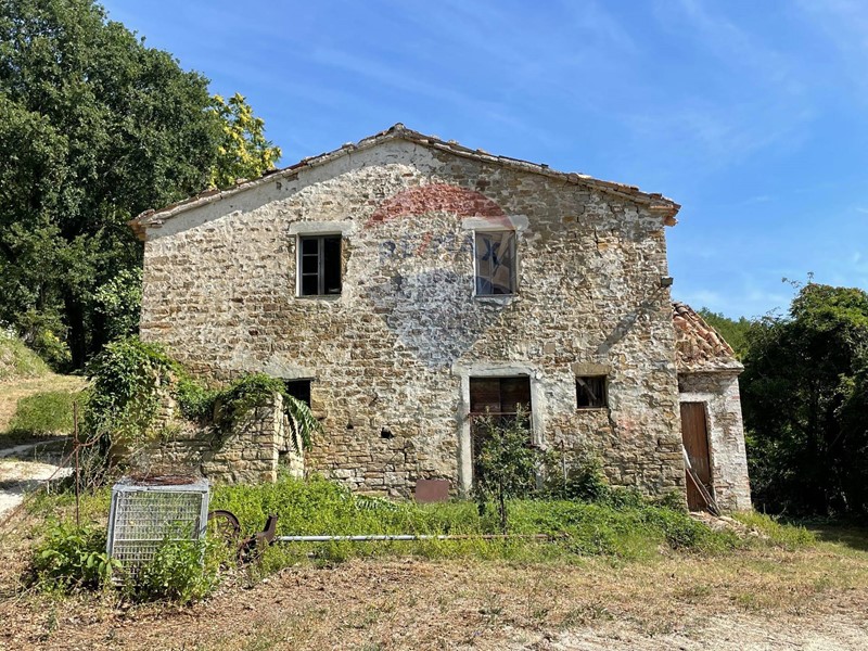 Rustico in Vendita a Serra San Quirico, 59'000&euro;, 200 m²