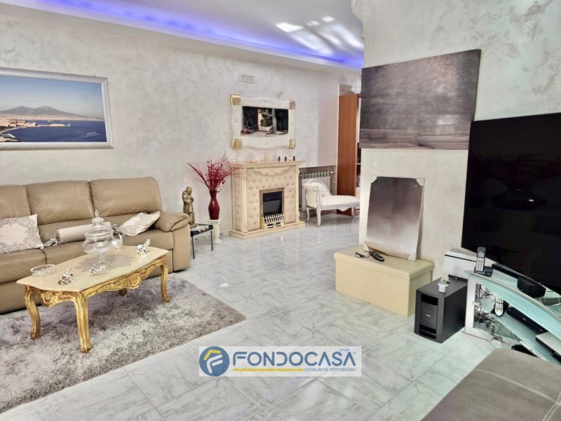 Villetta a schiera in Vendita a Giugliano in Campania, 469'000&euro;, 250 m²