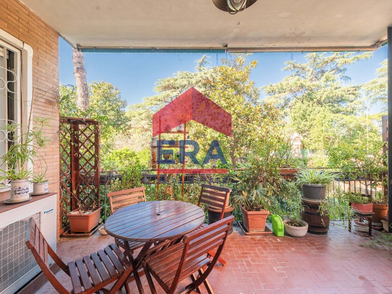 Quadrilocale in Affitto a Roma, 1'950€, 139 m²