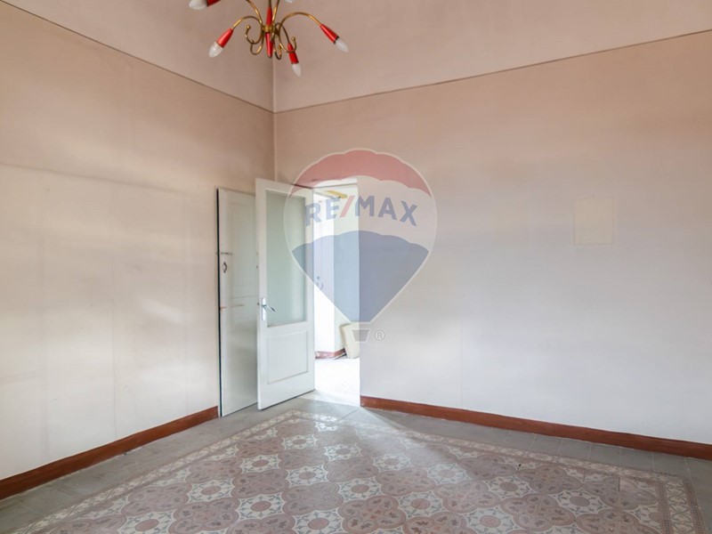 Bilocale in Vendita a Pedara, 49'000€, 91 m²