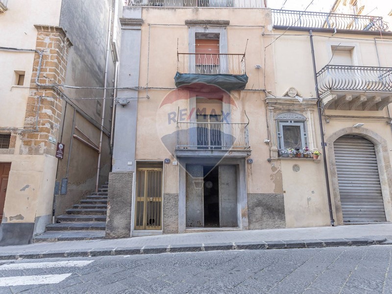 Casa Indipendente in Vendita a Caltagirone, 29'000&euro;, 113 m²
