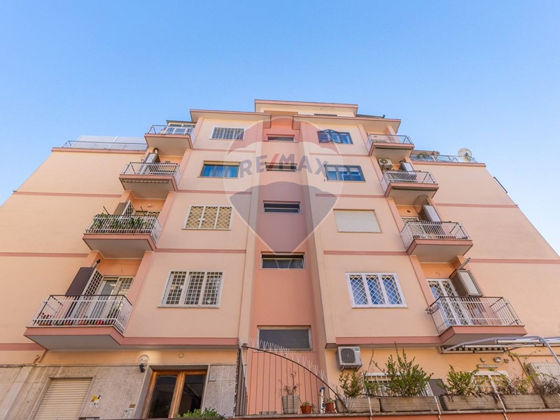 Trilocale in Vendita a Roma, 269'000€, 100 m²