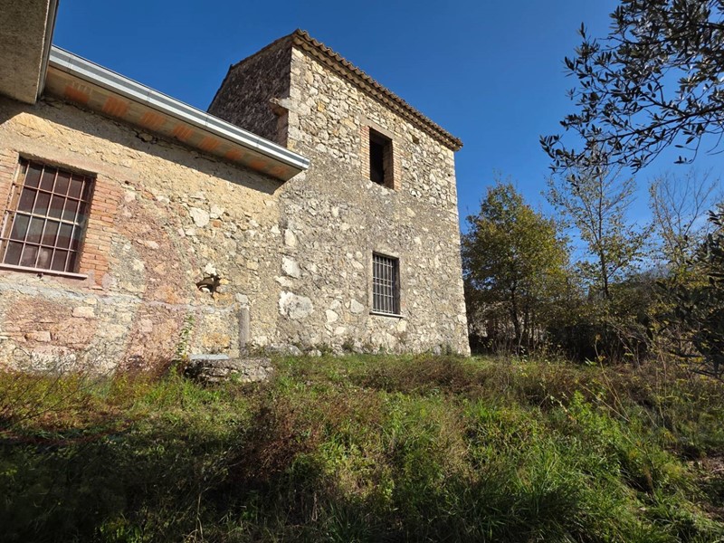 Rustico in Vendita a Santopadre, 29'000€, 90 m²