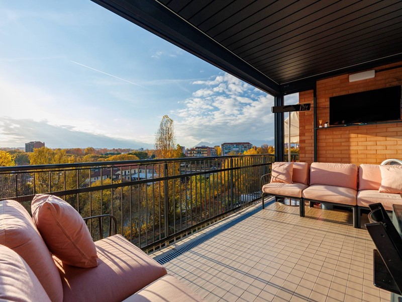 Attico in Vendita a Torino, 485'000&euro;, 145 m²