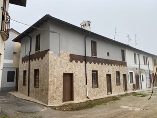 Casa Indipendente in Vendita a Bascapè, 165'000&euro;, 150 m²