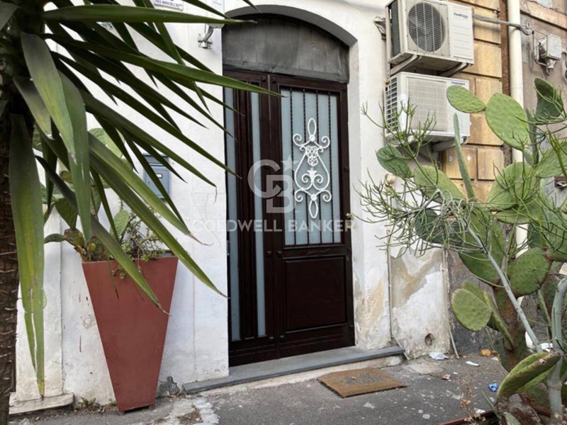 Bilocale in Vendita a Catania, 79'000€, 47 m²
