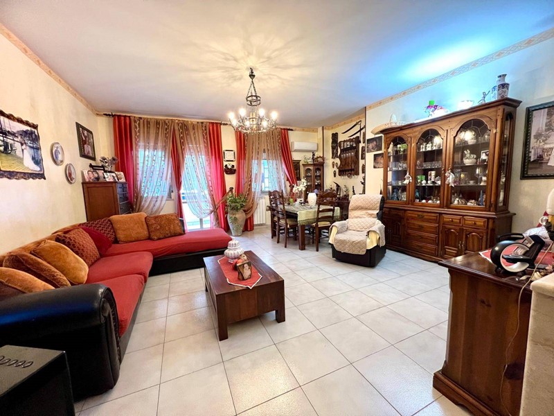 Appartamento in Vendita a Villabate, 149'000&euro;, 145 m²