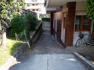 Immobile commerciale in Vendita a Nova Milanese, 58'000&euro;, 120 m²