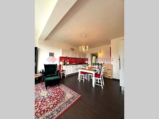 Quadrilocale in Vendita a Castellina Marittima, 240'000&euro;, 100 m²