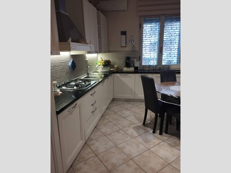 Appartamento in Vendita a Prato, 299'000€, 100 m², arredato