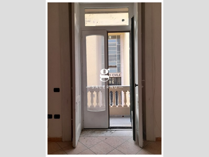 Trilocale in Affitto a Salerno, 900€, 114 m²