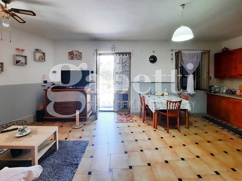 Appartamento in Vendita a Giugliano in Campania, 170'000&euro;, 183 m²