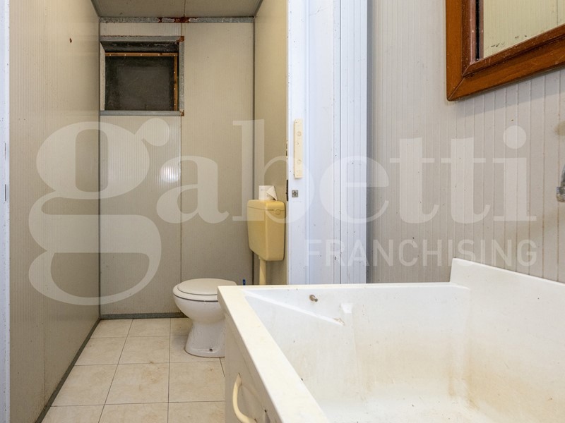 Capannone in Vendita a Este, 260'000&euro;, 1434 m²