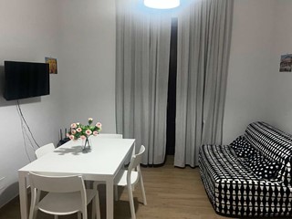 Bilocale in Vendita a Palermo, 285'000€, 81 m², arredato