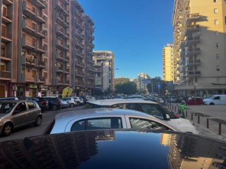 Appartamento in Vendita a Palermo, 315'000€, 167 m²