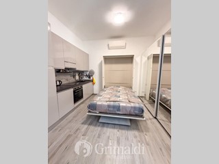 Monolocale in Vendita a Milano, 190'000€, 35 m², arredato