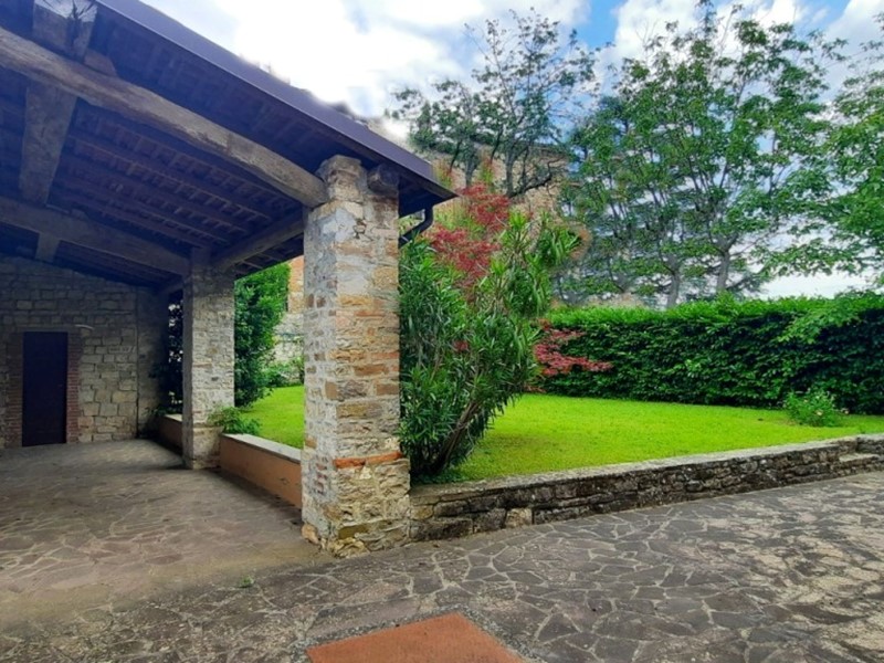 Casa Indipendente in Vendita a Travo, 250'000&euro;, 229 m², arredato