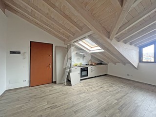 Bilocale in Affitto a Cittiglio, 600&euro;, 65 m²