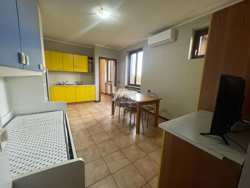 Monolocale in Vendita a Castel Mella, 67'000&euro;, 40 m², arredato