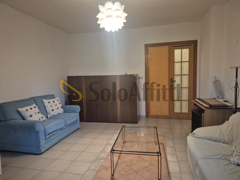 Trilocale in Affitto a Pescara, zona Porta Nuova, 500€, 116 m², arredato
