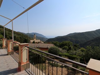 Quadrilocale in Vendita a Avegno, zona Testana, 318'000&euro;, 95 m²