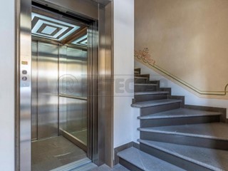 Attività commerciale in Vendita a Palmanova, zona Centro storico, 245'000€, 90 m², arredato