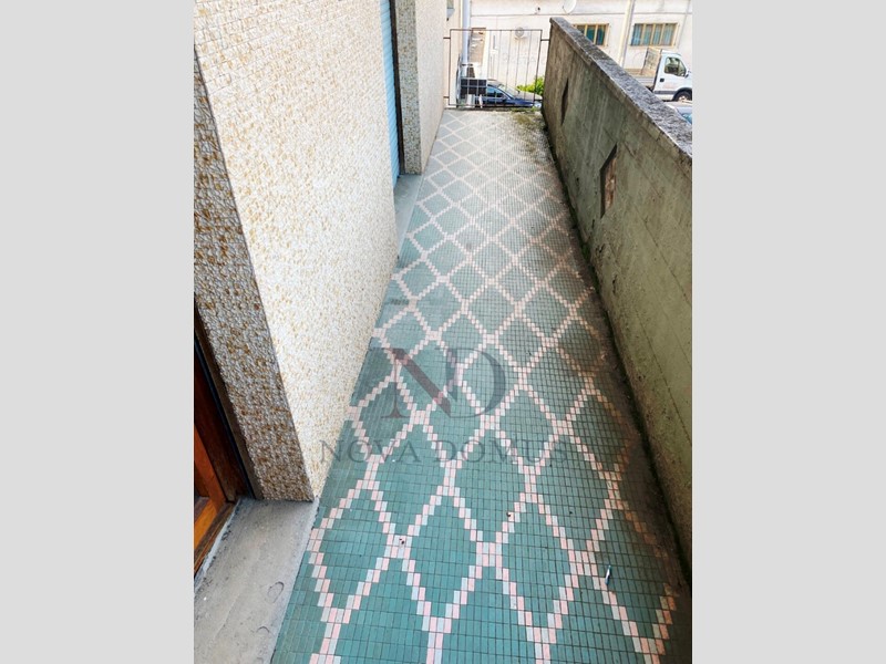 Quadrilocale in Vendita a Castelnuovo Magra, zona Molicciara, 160'000€, 125 m², con Box