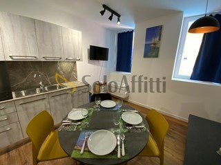 Trilocale in Affitto a Trieste, zona Stazione, 1'000€, 70 m², arredato