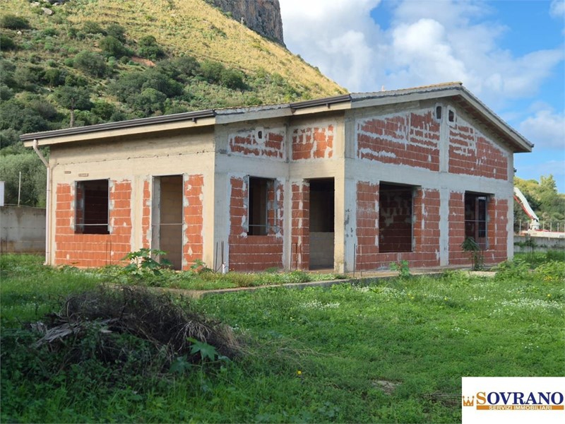 Villa in Vendita a Carini, 320'000&euro;, 150 m²