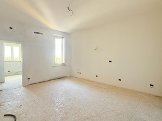 Trilocale in Vendita a Monsummano Terme, 95'000&euro;, 56 m²