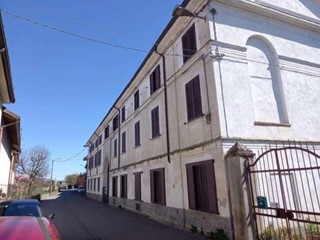 Appartamento in Vendita a Rivanazzano Terme, 45'750&euro;, 136 m²