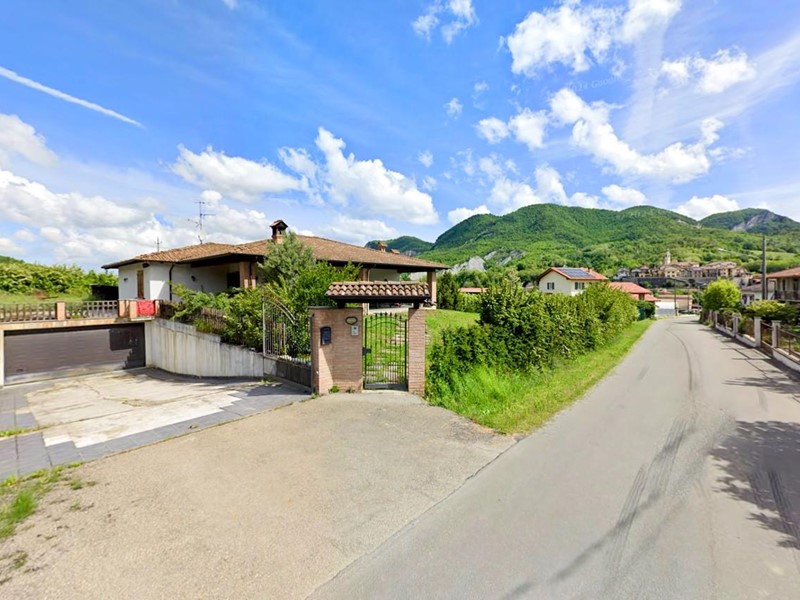 Villetta a schiera in Vendita a Bagnaria, 191'700&euro;, 258 m², con Box